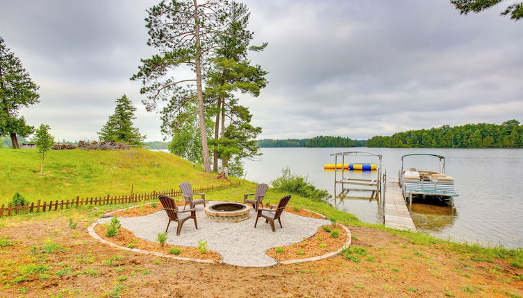 Foto 1 - Modern Traverse City Lake House w/ Hot Tub