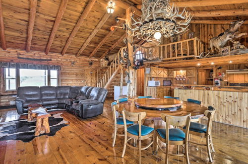 Foto 40 - Custom Belle Fourche Cabin: Great for Large Groups