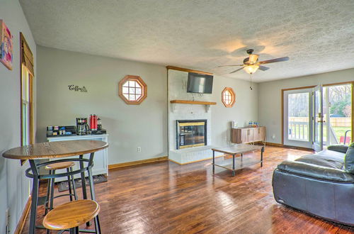 Photo 10 - Pet-friendly Richmond Area Home w/ Game Room