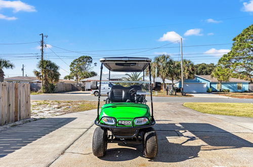 Foto 32 - Pet Friendly Beach House ALL NEW Tastefully Remodeled w Golf Cart Included