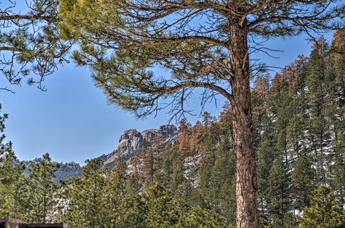 Photo 37 - Keystone Getaway Cabin w/ Mount Rushmore View