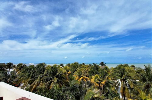 Foto 46 - Romantic Condo Best Retreat for a Couple 1 Block From the Beach Progreso East
