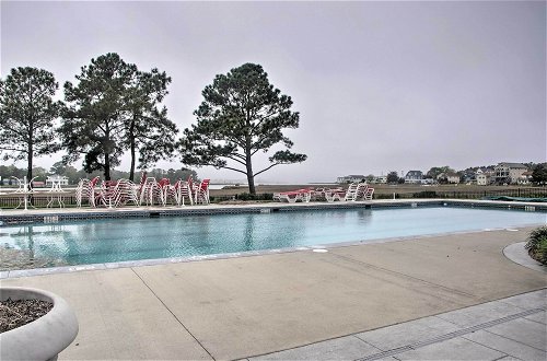 Foto 8 - Ocean View Townhome w/ Shared Pool, AC, & Laundry