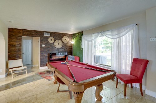 Foto 4 - Waterfront Home w/ Game Room, 2 Miles to Beach