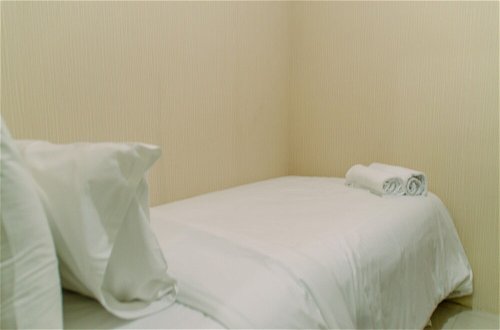 Photo 4 - Comfort And Simply 2Br At Green Pramuka City Apartment