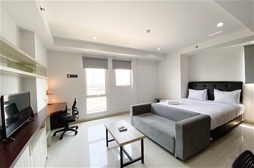 Foto 24 - Spacious And Comfy Studio Room Azalea Suites Apartment