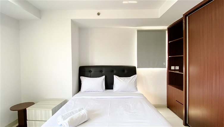 Photo 1 - Spacious And Comfy Studio Room Azalea Suites Apartment