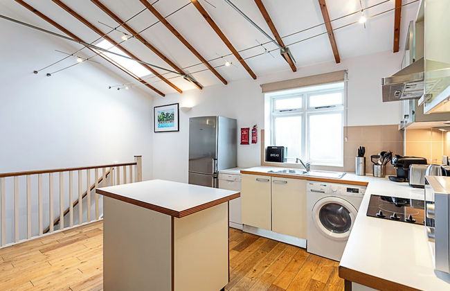 Light and Airy Upside Down House in Boho Hackney - Foto 7