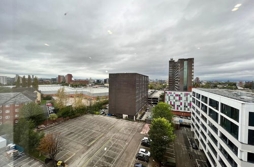 Photo 15 - 1 Bed Apartment near Old Trafford with Free car park