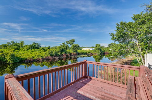 Foto 24 - Waterfront Lake Placid Home w/ Yard & Boat Launch