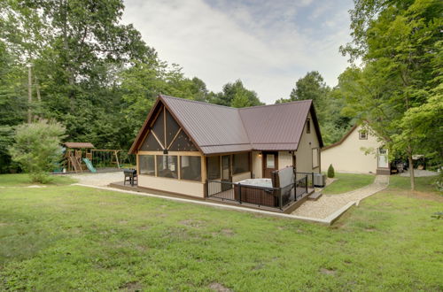 Photo 32 - Family-friendly Indiana Cabin w/ Hot Tub & Decks