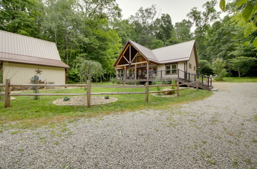 Photo 9 - Family-friendly Indiana Cabin w/ Hot Tub & Decks