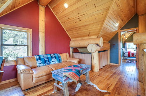 Photo 21 - Dog-friendly Cabin on Private 45-acre Ranch
