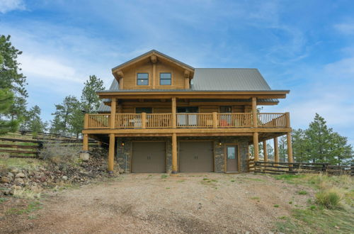 Photo 27 - Dog-friendly Cabin on Private 45-acre Ranch