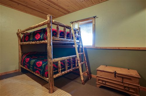 Photo 18 - Dog-friendly Cabin on Private 45-acre Ranch