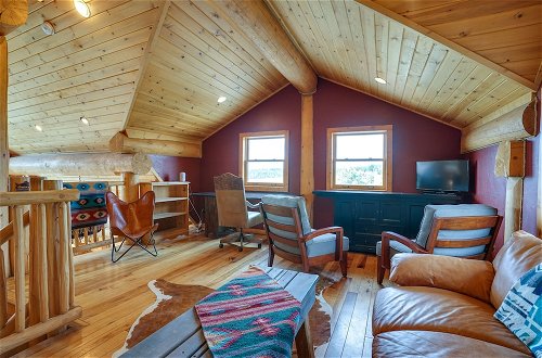 Photo 6 - Dog-friendly Cabin on Private 45-acre Ranch
