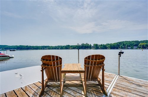 Foto 20 - Queensbury Lakefront Home: Screened Porch & Views