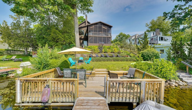 Foto 1 - Queensbury Lakefront Home: Screened Porch & Views