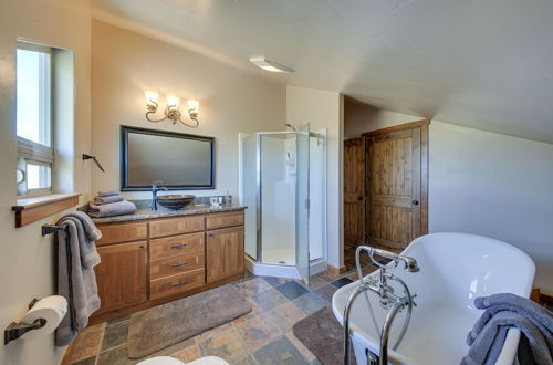 Photo 21 - Eureka Vacation Rental w/ Private Hot Tub & Views