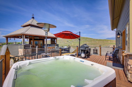 Photo 9 - Eureka Vacation Rental w/ Private Hot Tub & Views