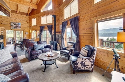 Foto 26 - Luxury Mtn Cabin w/ Sweeping Cle Elum Lake Views