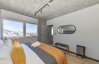 Photo 3 - Chic & Sophisticated 1BD Apartment - Sea Point