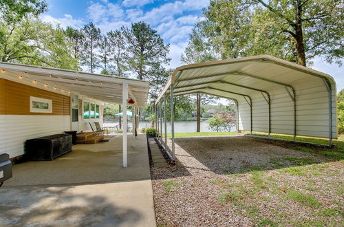 Photo 29 - Waterfront Royal Home w/ Dock & Patio