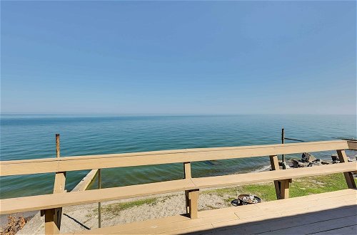 Foto 11 - Scenic Geneva Cottage w/ Lake Erie Beach Access