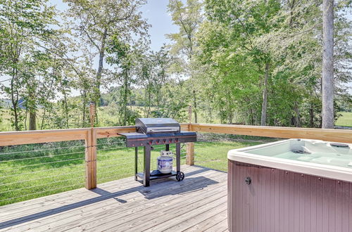 Photo 33 - Stunning Home Near Nolin Lake: Hot Tub + Fire Pit