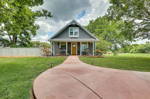 Photo 7 - Cozy Tennessee Abode w/ Private Hot Tub & Fire Pit