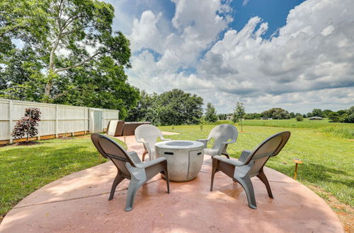 Photo 20 - Cozy Tennessee Abode w/ Private Hot Tub & Fire Pit