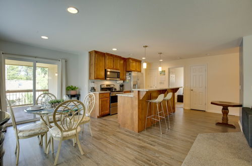 Photo 21 - Family-friendly Lansing Home With Covered Balcony