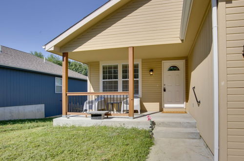 Photo 4 - Family-friendly Lansing Home With Covered Balcony