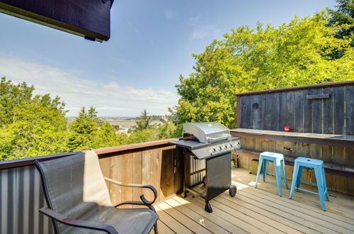 Photo 20 - Waldport Home w/ Private Hot Tub & Views