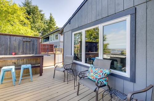 Photo 25 - Waldport Home w/ Private Hot Tub & Views