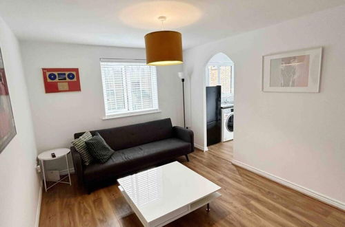 Foto 9 - 1-bed Apartment in Greater London Next to Station