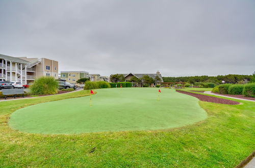 Photo 14 - Panoramic Splendor - Beachfront Westport Condo