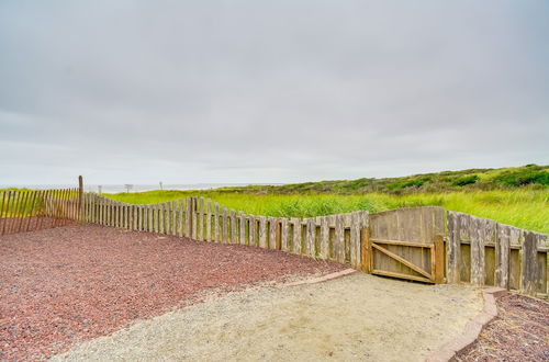 Photo 5 - Panoramic Splendor - Beachfront Westport Condo