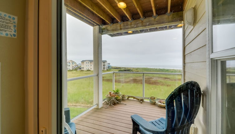 Photo 1 - Panoramic Splendor - Beachfront Westport Condo