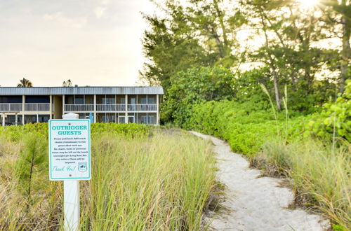 Photo 22 - Longboat Key Vacation Rental: Direct Beach Access