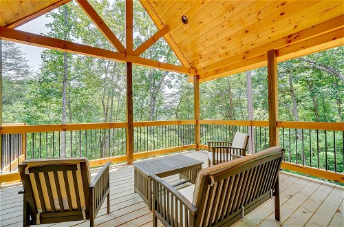 Foto 5 - Luxe Sevierville Home w/ Deck Near Pigeon Forge