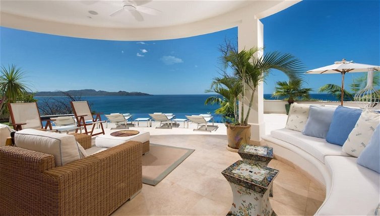 Foto 1 - Giant Luxurious Mansion in Flamingo With Pool and Sumptuous Ocean Views