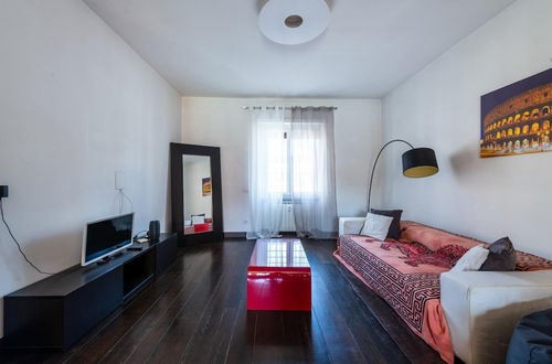 Photo 10 - Casa di Ele in Rome With 1 Bedrooms and 1 Bathrooms