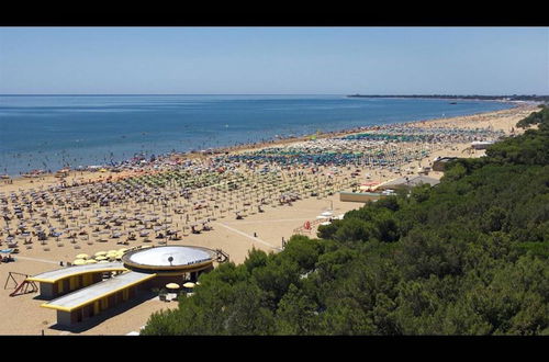 Photo 12 - Luminous Seaside Villa in Lignano Riviera