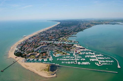 Photo 22 - Luminous Seaside Villa in Lignano Riviera