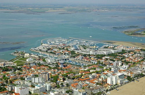 Photo 23 - Luminous Seaside Villa in Lignano Riviera