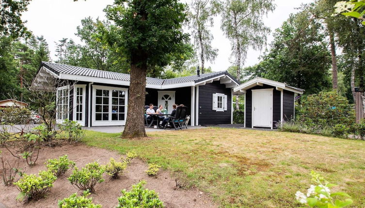 Foto 1 - Comfy Chalet in a Holiday Park Near De Veluwe