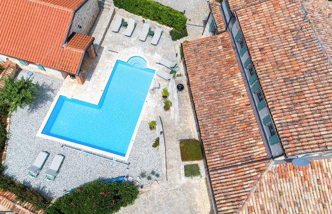 Vila Amyra With Pool - Foto 52