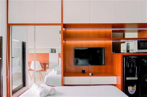 Photo 14 - Luxury And Modern Studio At Transpark Bintaro Apartment