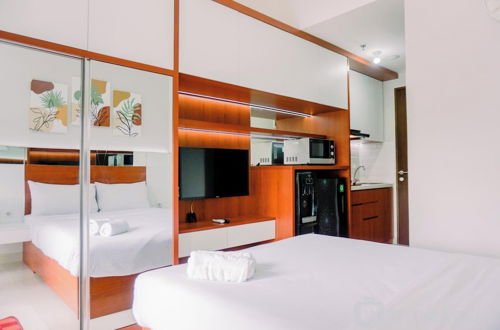 Photo 12 - Luxury And Modern Studio At Transpark Bintaro Apartment